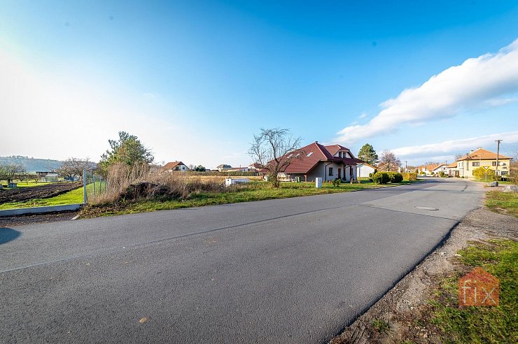 Pozemek, 1701 m2, Zámrsk