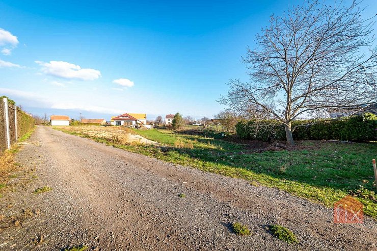 Pozemek, 1701 m2, Zámrsk