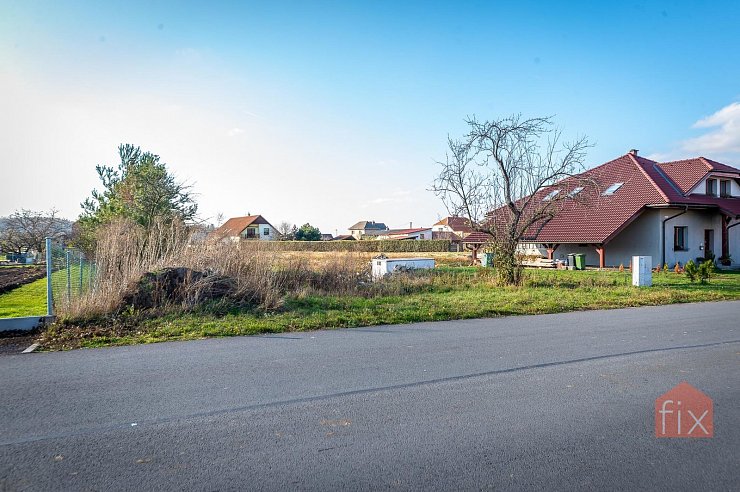 Pozemek, 1701 m2, Zámrsk