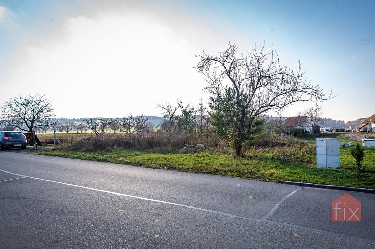 Pozemek, 1701 m2, Zámrsk