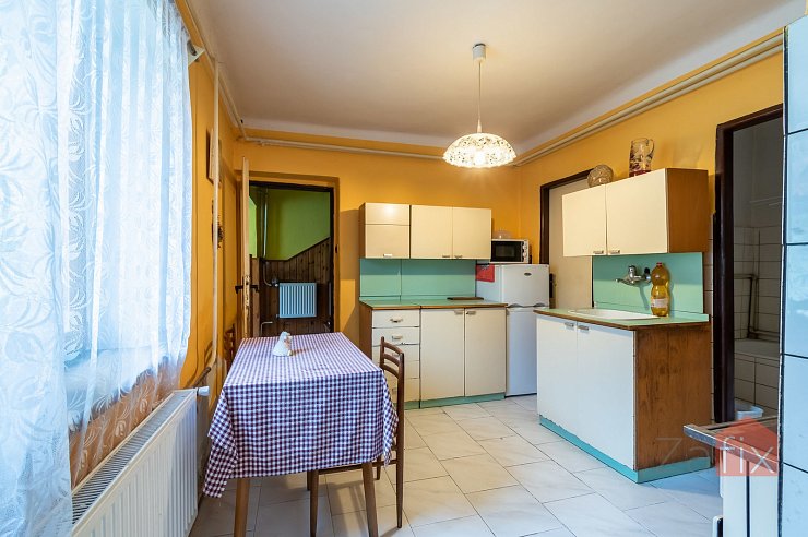 Dům 260 m2, pozemek 435 m2, V Chaloupkách, Neumětely - Neumětely