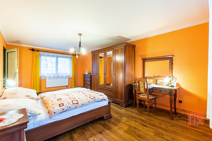 Dům 260 m2, pozemek 435 m2, V Chaloupkách, Neumětely - Neumětely