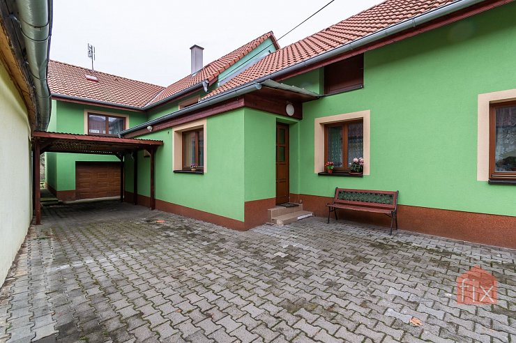 Dům 260 m2, pozemek 435 m2, V Chaloupkách, Neumětely - Neumětely