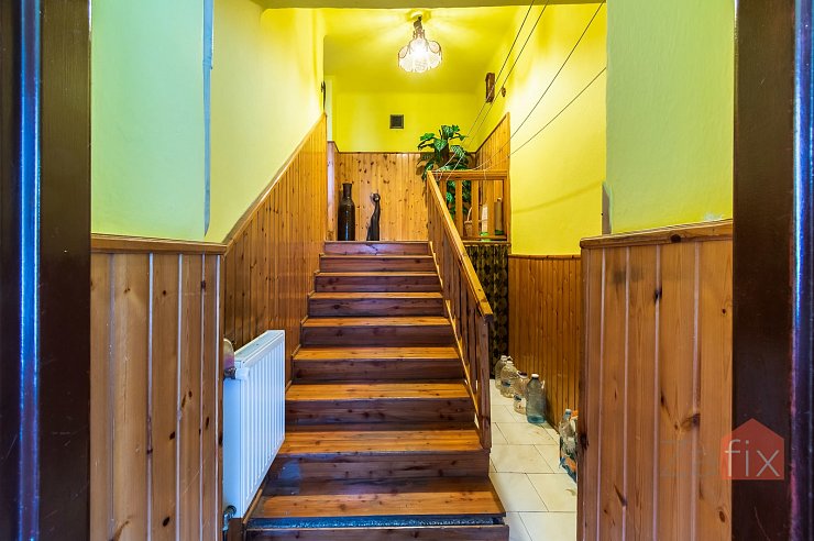 Dům 260 m2, pozemek 435 m2, V Chaloupkách, Neumětely - Neumětely