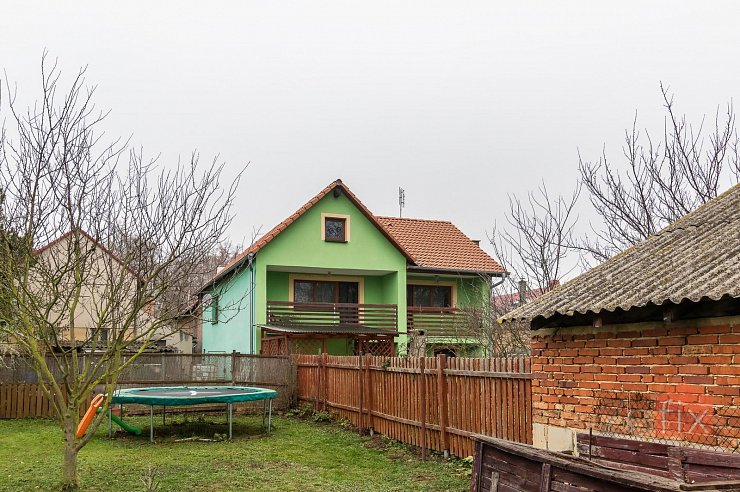 Dům 260 m2, pozemek 435 m2, V Chaloupkách, Neumětely - Neumětely