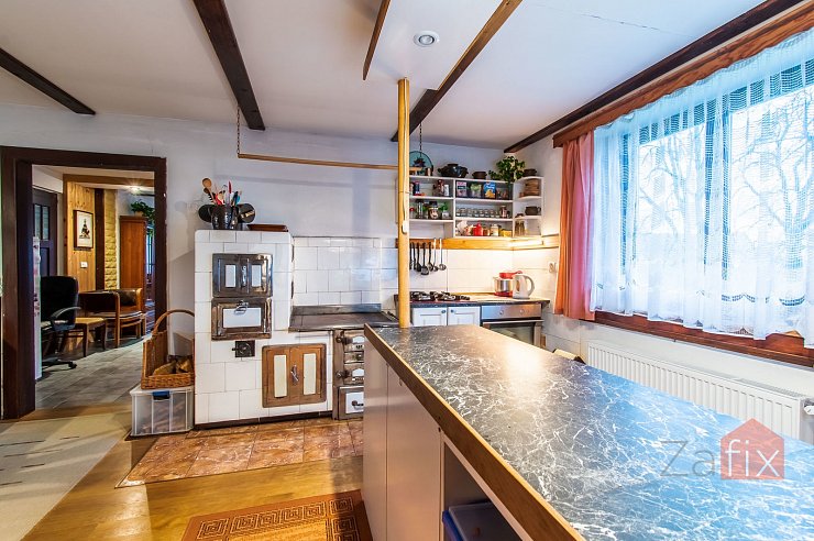 Dům 240 m2, pozemek 694 m2, Třebihošť - Horní Dehtov