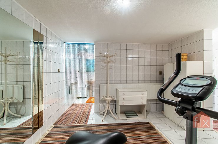 Dům 240 m2, pozemek 694 m2, Třebihošť - Horní Dehtov