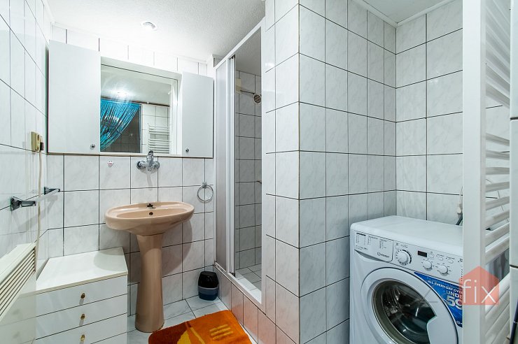 Dům 240 m2, pozemek 694 m2, Třebihošť - Horní Dehtov