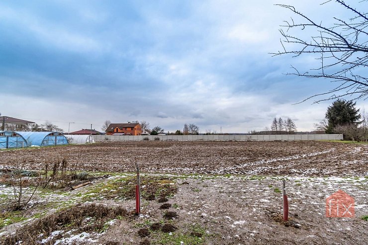 Pozemek, 2196 m2, Živanice