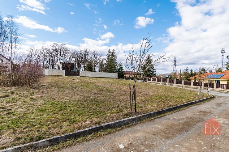 Pozemek, 1010 m2, Březová-Oleško