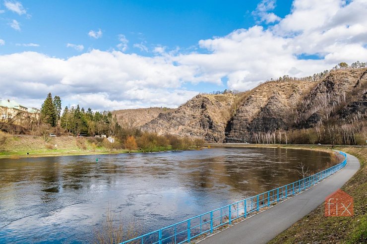 Pozemek, 1010 m2, Březová-Oleško