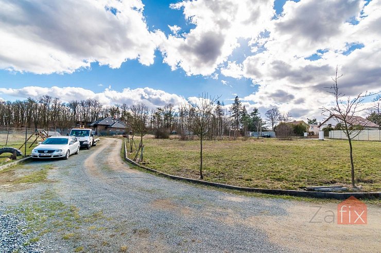 Pozemek, 1010 m2, Březová-Oleško