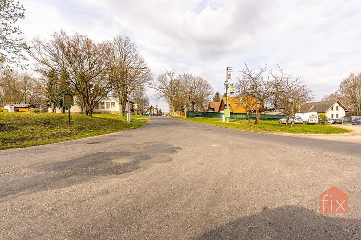 Pozemek, 1498 m2, Tři Sekery